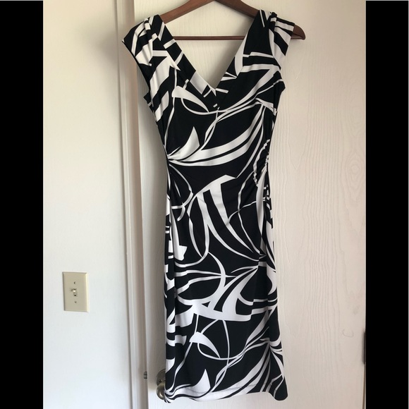 White House Black Market Dresses & Skirts - White House Black Market size 00 dress